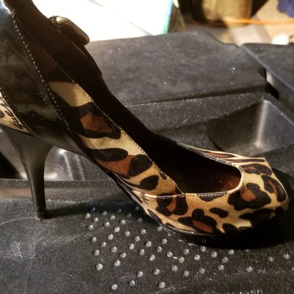 Shoes - Picture 3 of 3